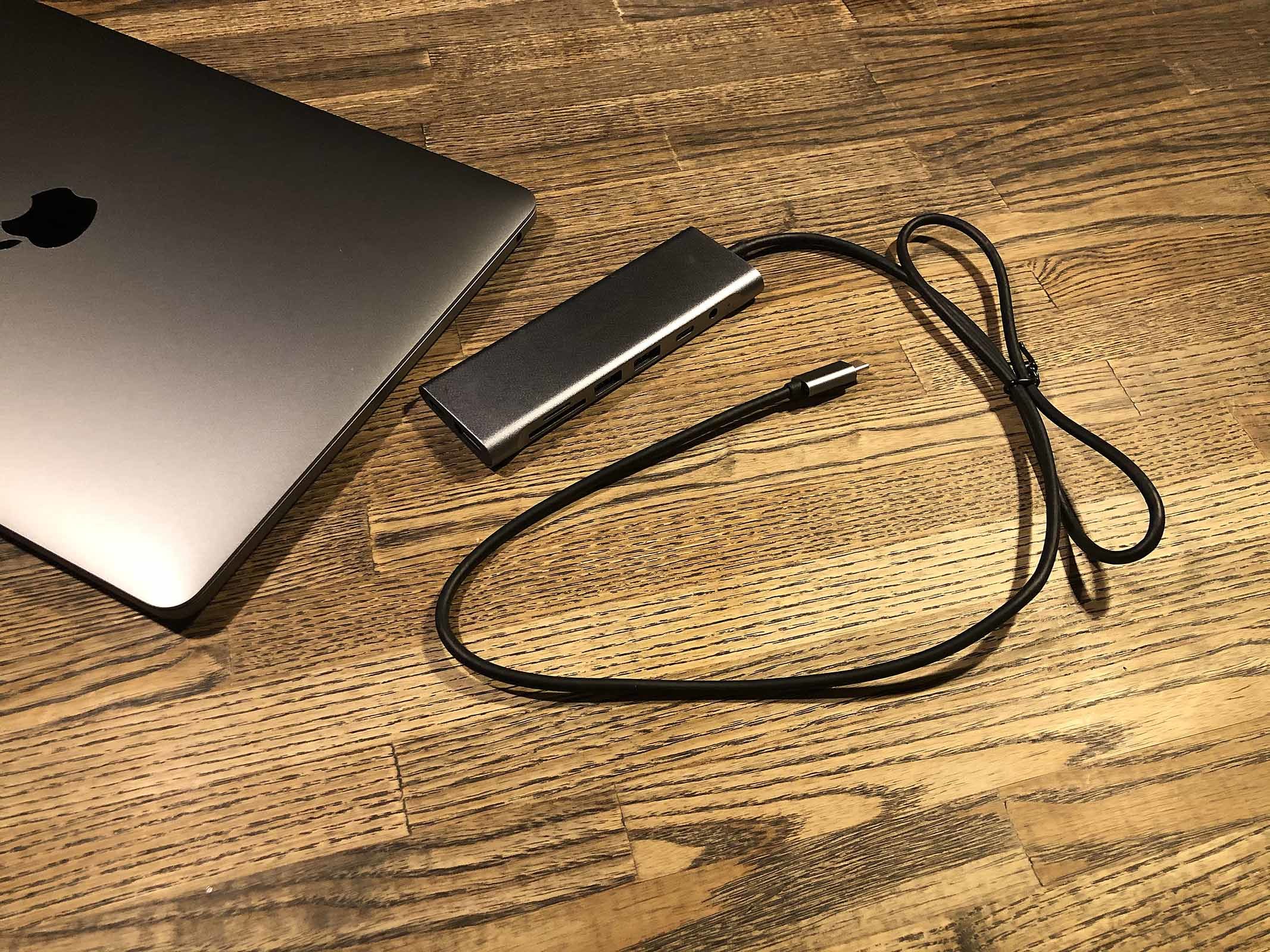 lenttion USB-C hub　ハブ
